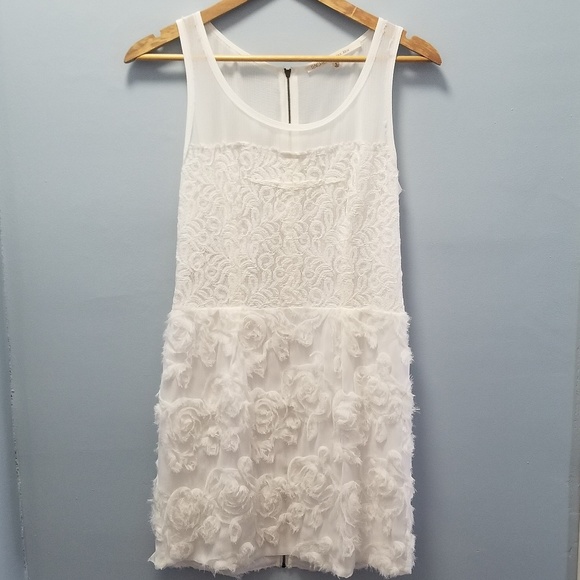 Romantic Dress - Picture 1 of 4